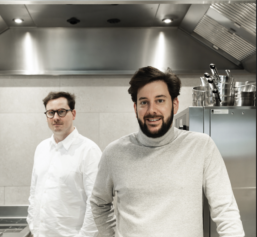 Café Centraal Oostrozebeke Café Centraal is een gezellige dorpsbistro, gelegen naast de kerk van Oostrozebeke. Een...