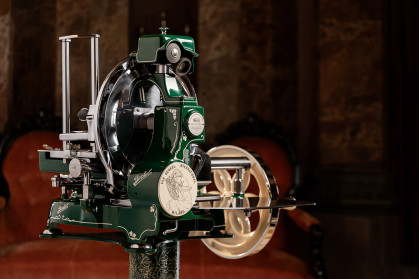 
Berkel Volano B114 – Limited Edition Art Nouveau snijmachine
 
De Berkel Volano B114...