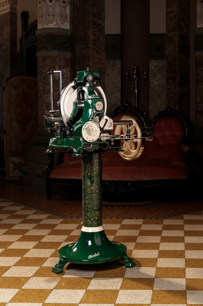 
Berkel Volano B114 – Limited Edition Art Nouveau snijmachine
 
De Berkel Volano B114...
