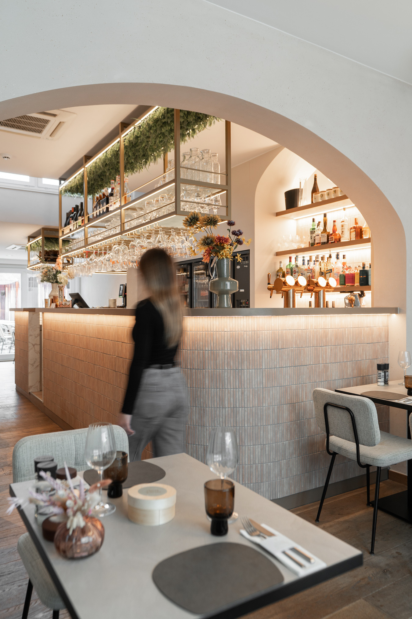 Een project waar vakmanschap en beleving samenkomen. Voor Resto Louma mochten wij een volledige...