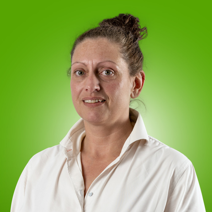 2601-Julie-SQ