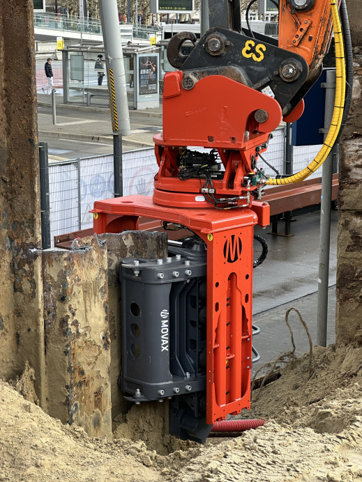 1455 - Movax side grip trilblok SG80-VA met Doosan DX340 De Block Verhuur 1