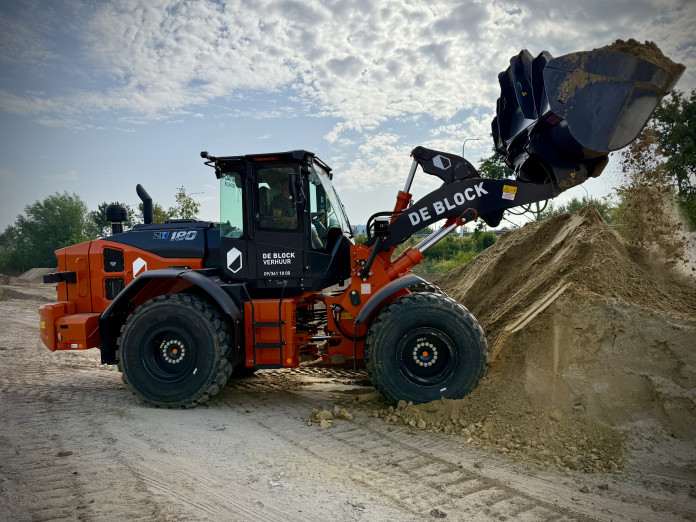 3016 - Wiellader 16 ton Hitachi ZW180-7 2