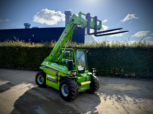 5200 - Verreiker 4,8m EW25.5-90 4wd elektrisch