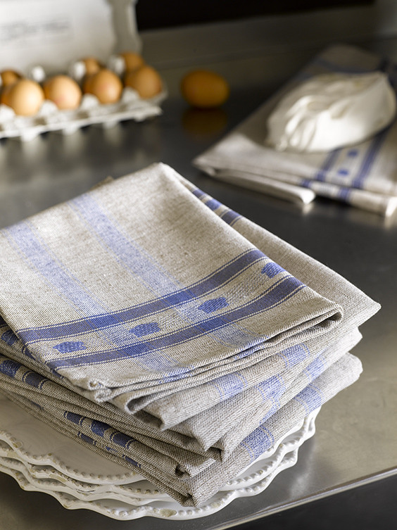 Marmite_65x70_Blue_Kitchen_Towel_Lifestyle_5
