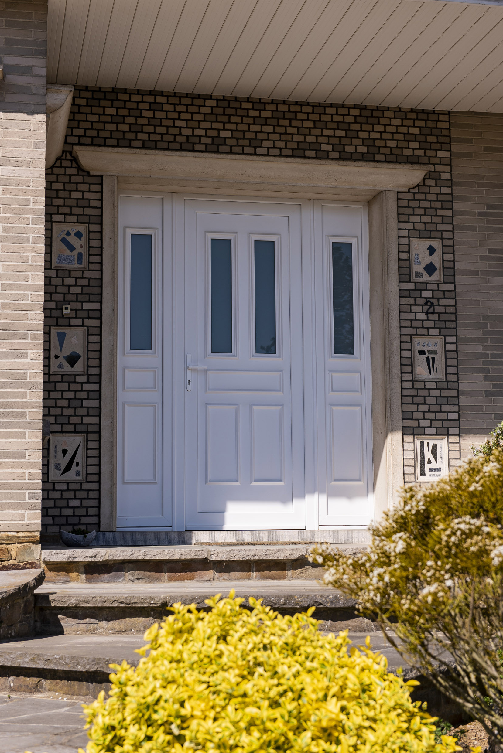 MY0822AN_Elena-R0103