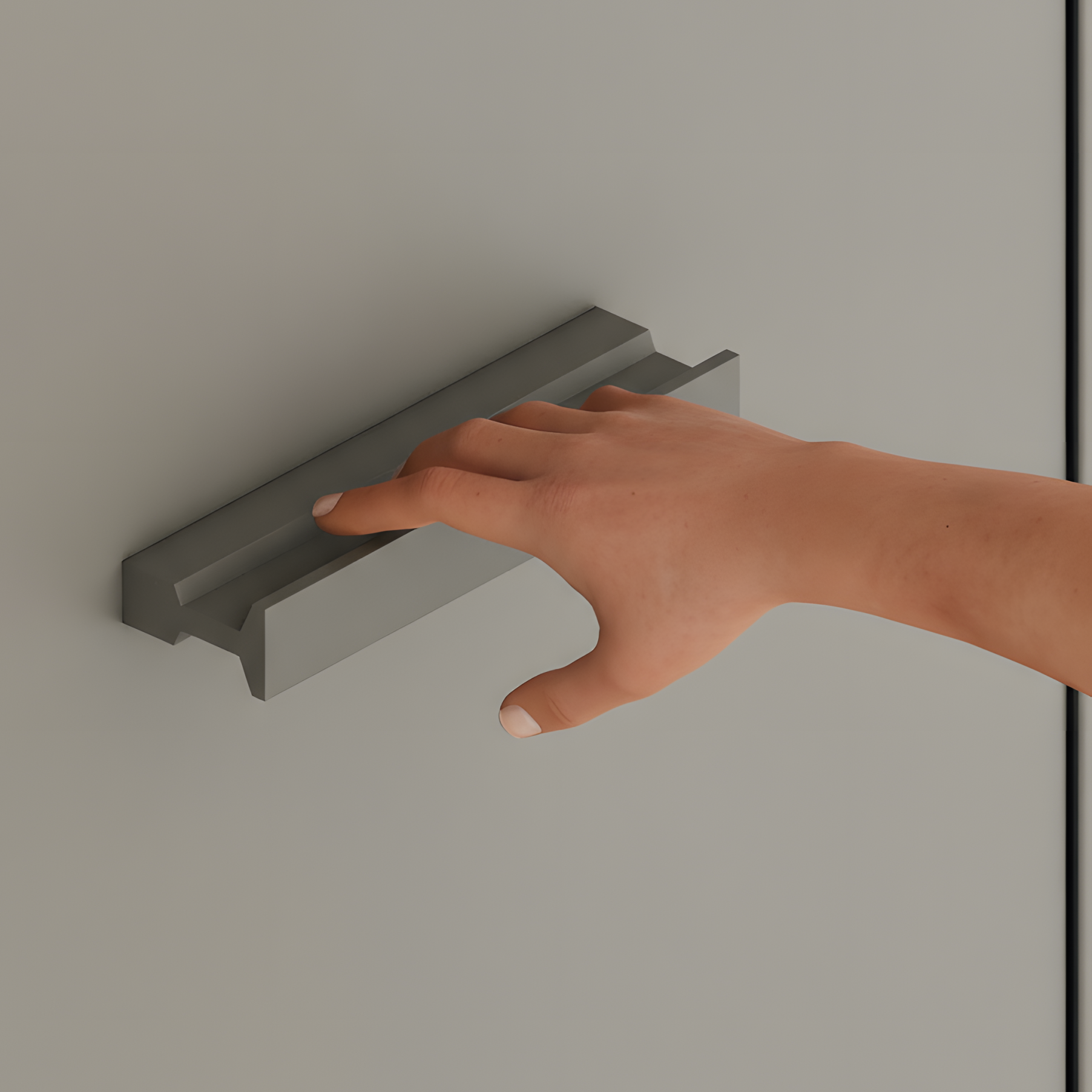 MI401-BACCHUS-TREKKER-DETAIL-HAND-1x1