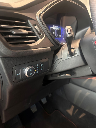 kuga stline x zwart manueel 3