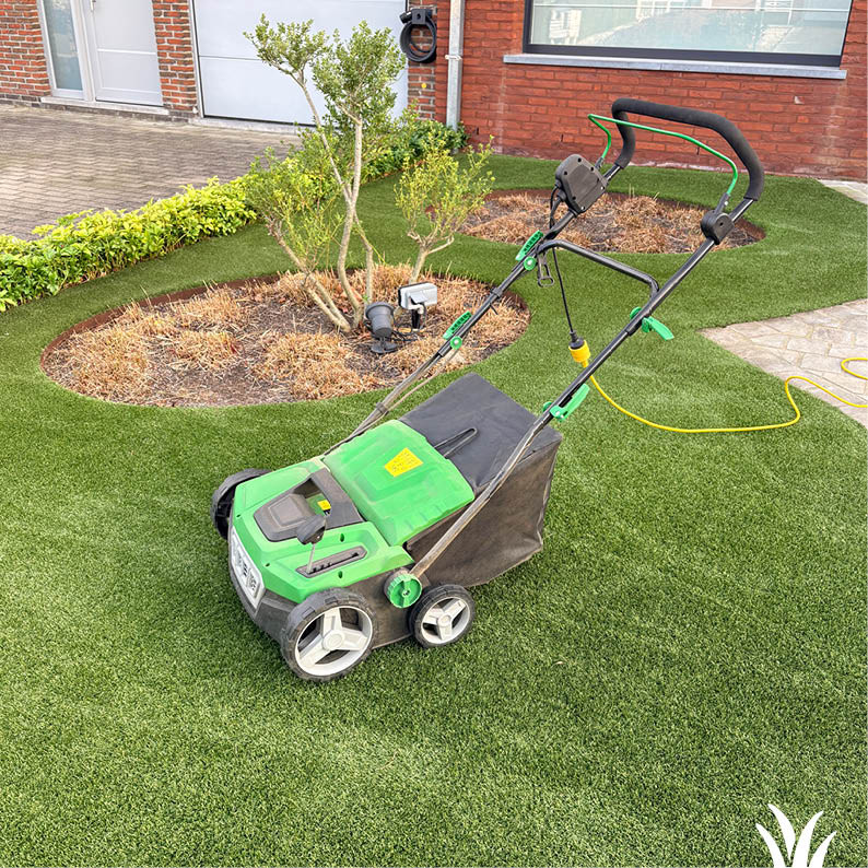 Grasmeester kunstgras - Tijd voor de lenteschoonmaak Grasmeester kunstgras - Tijd voor de lenteschoonmaak