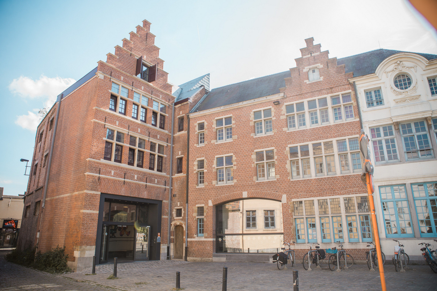 Hostel De Draecke Buitenkant 1
