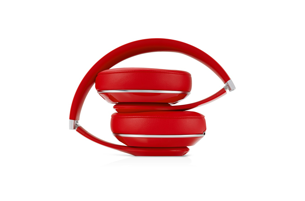 beats-studio-red-fold