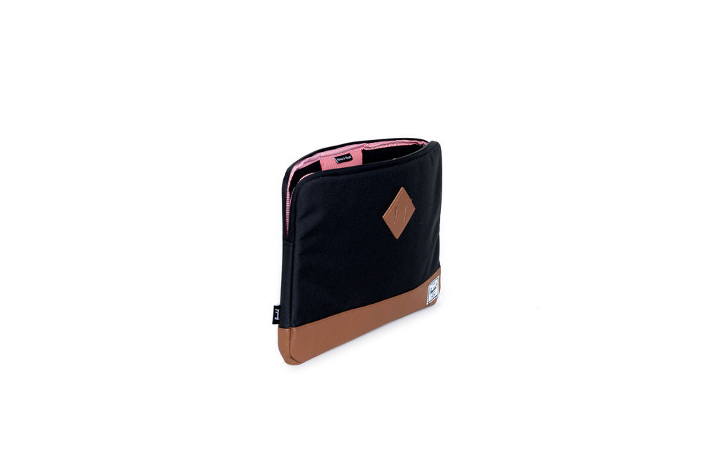 herschel-heritage-13-black-2