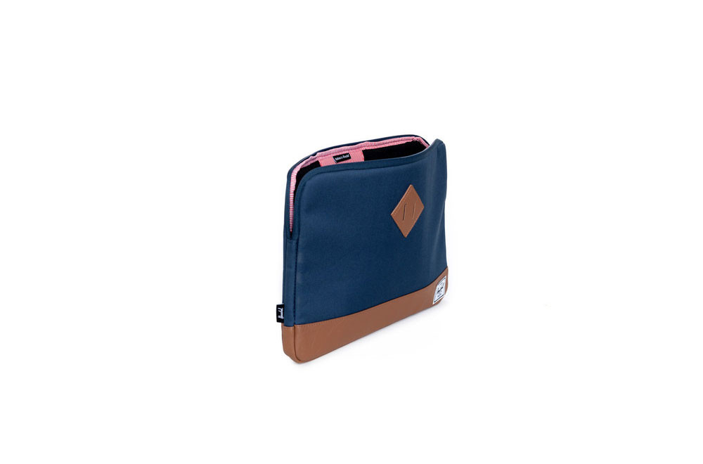 herschel-heritage-13-navy-2
