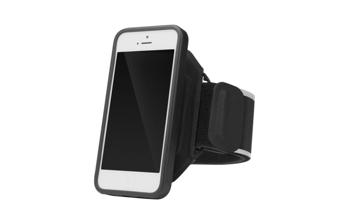 incase-sportdeluxe-iphone-1