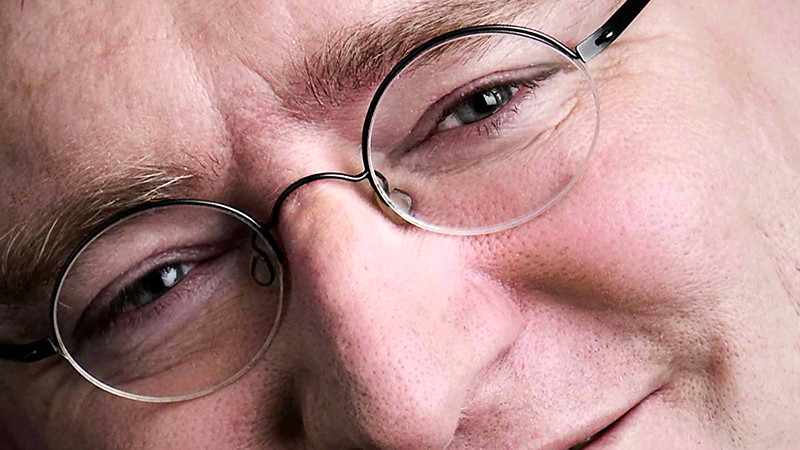 Valves-Gabe-Newell-is-actually-Oprah-Featured-Image