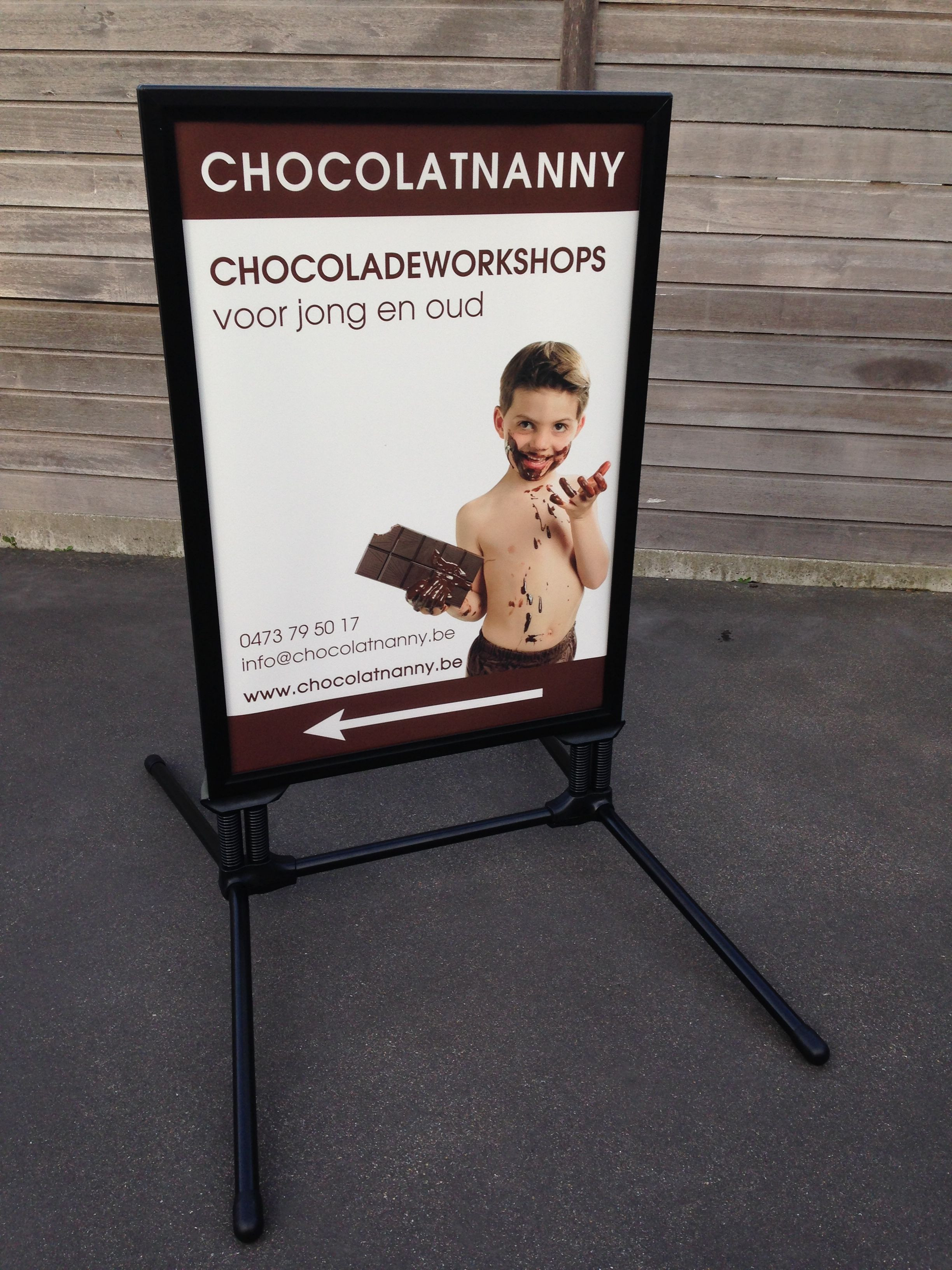 CHOCOLATNANNY_STOEP