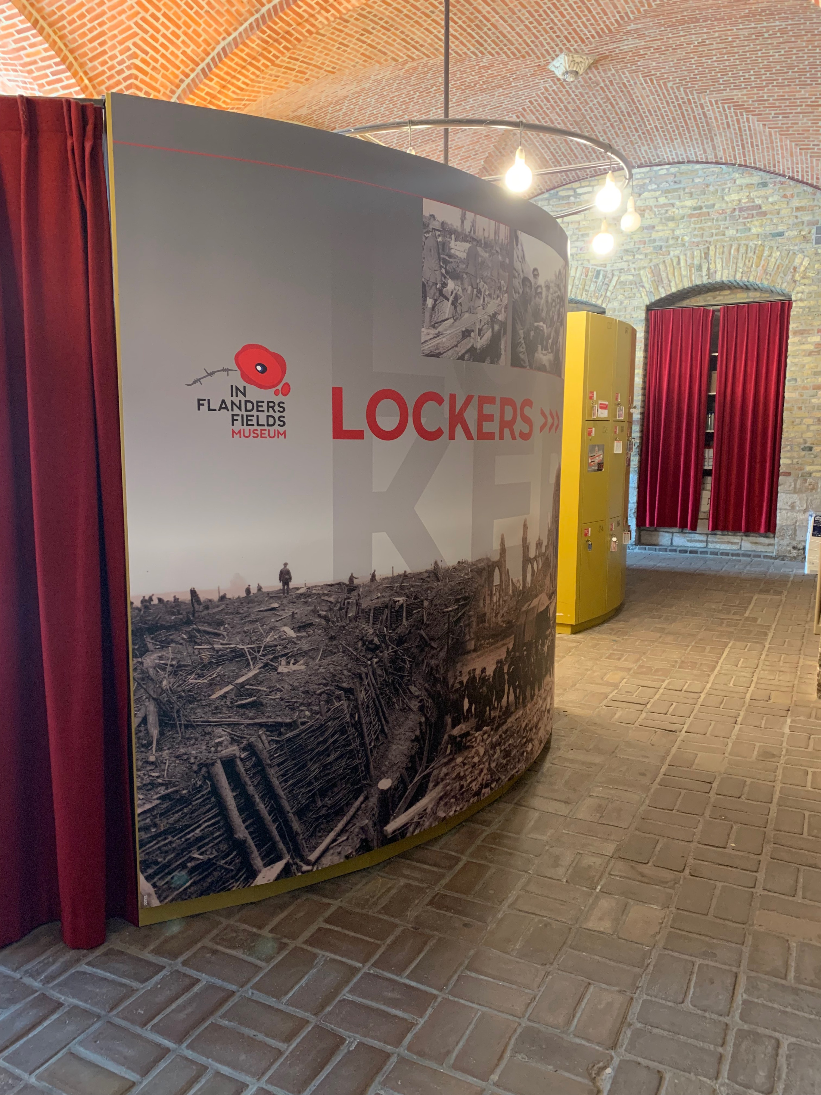 Lockers_01