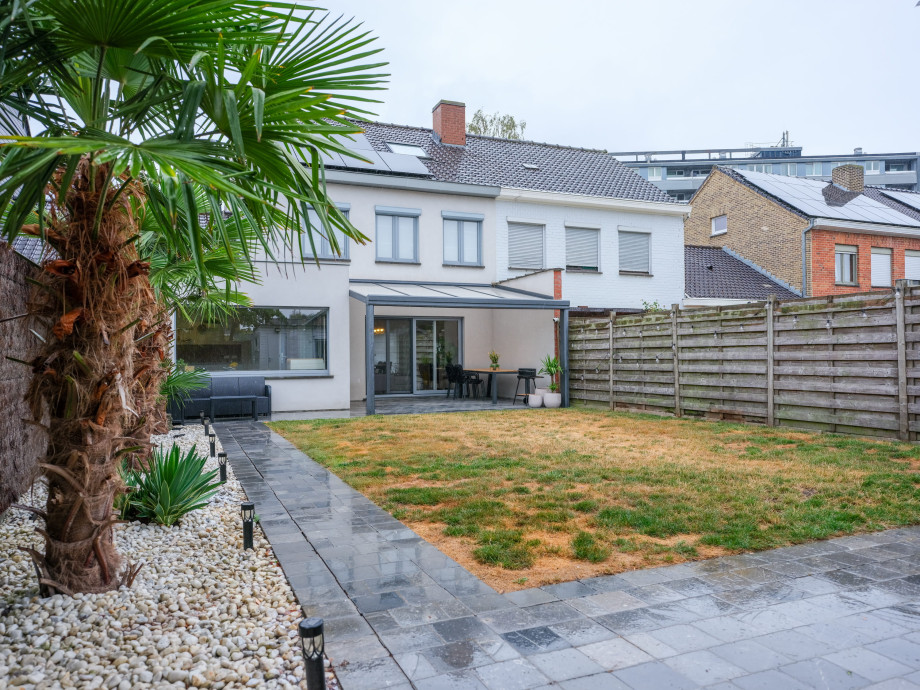 S_W_Kuurne_Rodekruisplein_19-31