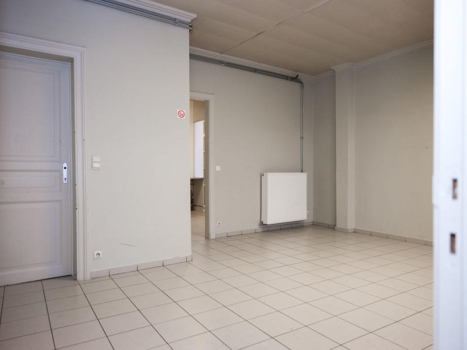 S_W_Ingelmunster_Stationsplein_33-10