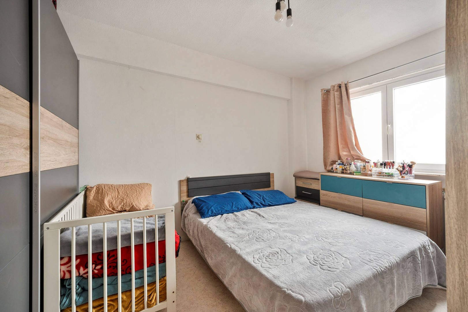 1815cd316f8693c81a4859457b2a078f2a17915858ce313bf7e748d233052db6