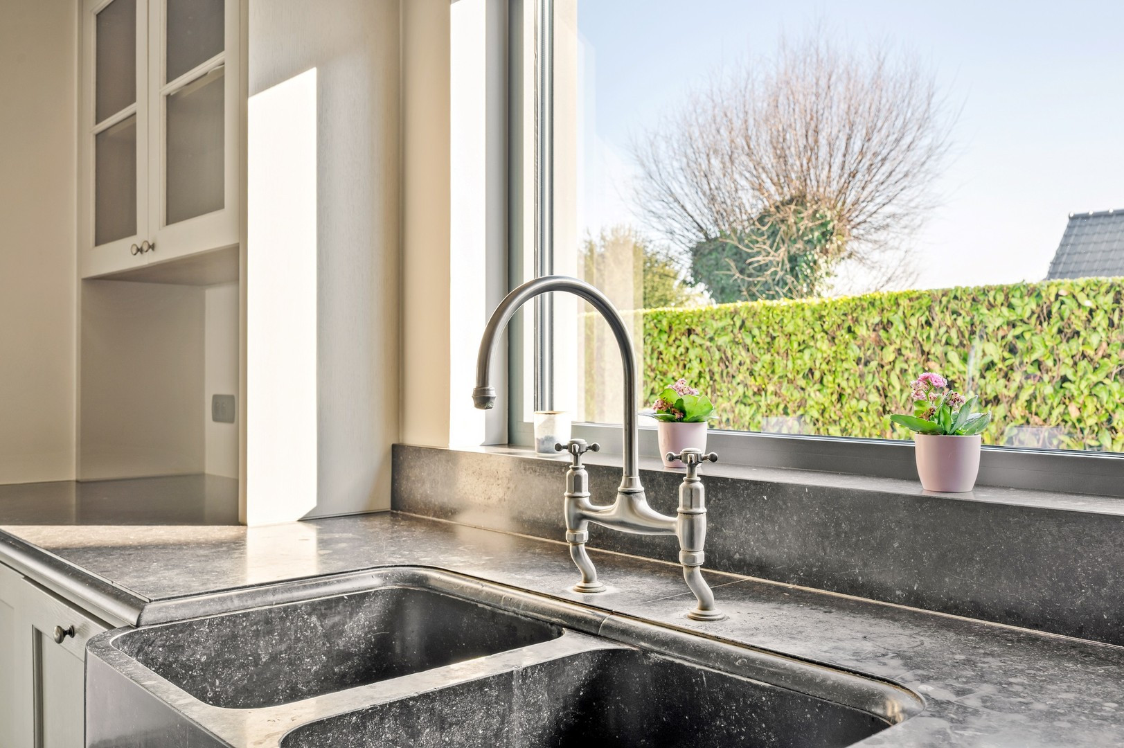 201d03fad39e024b47f34919f8d1bd422606d874dd3659ee6d1a82a567f64134