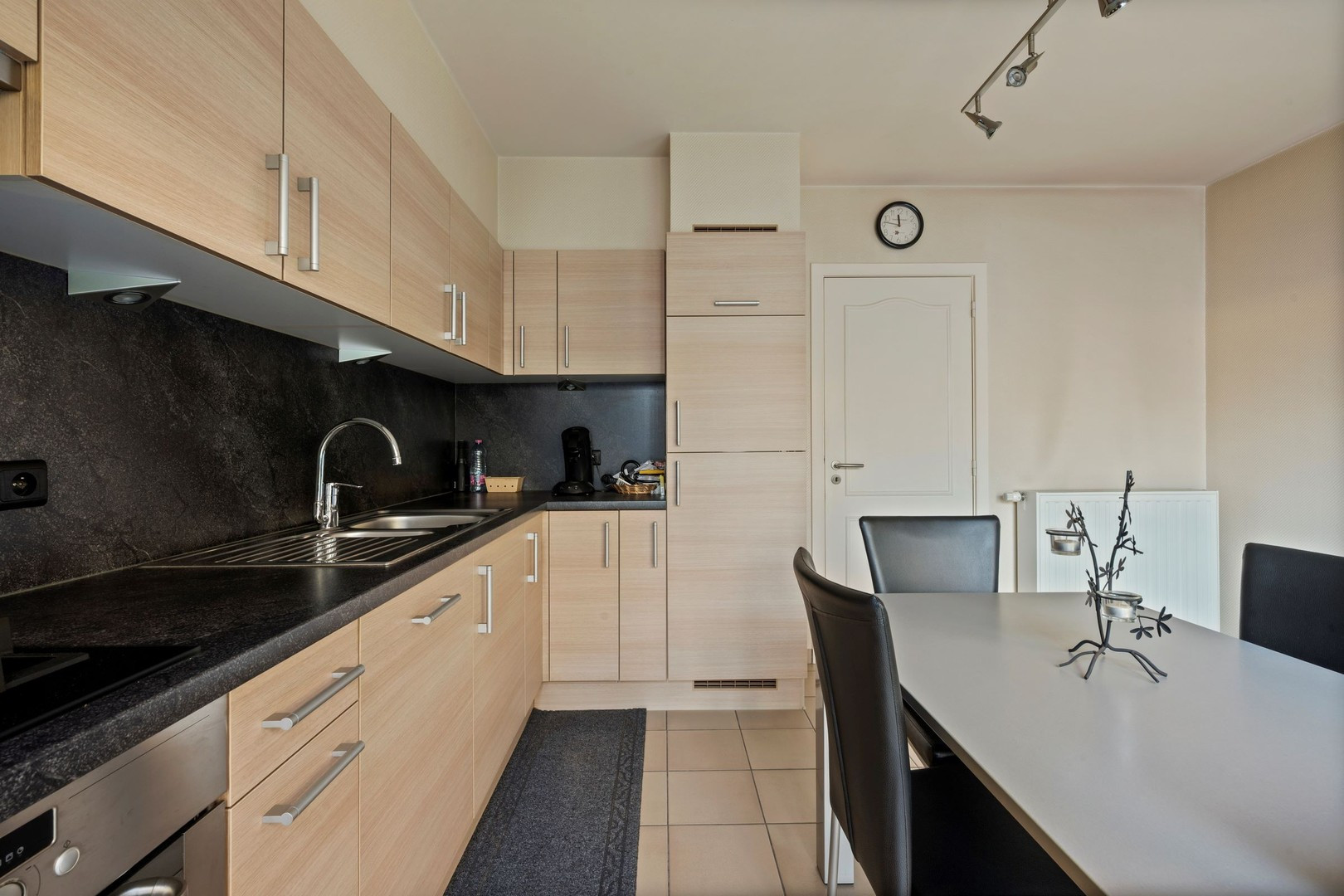 24dad347f0dfe3f33ba127c0a7cc857ac53186a4fcc8f3b9e29a0c1d11ed769a