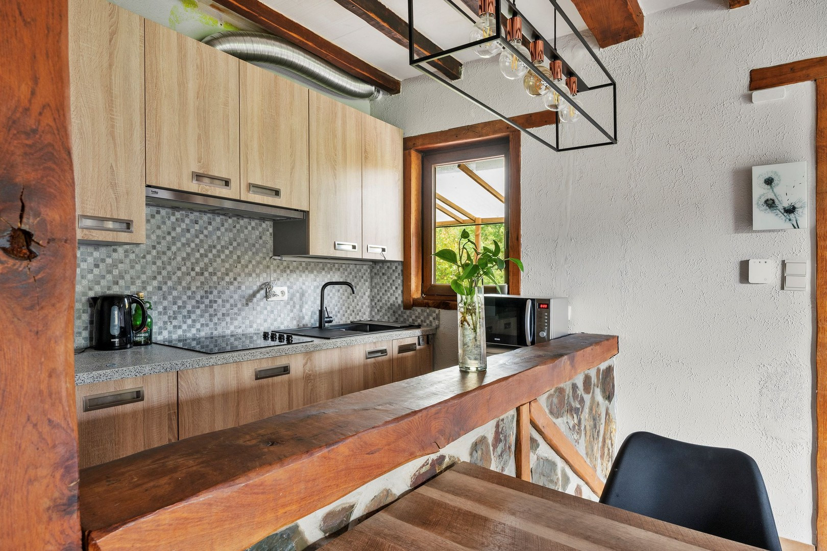 4a7e51847128b9ed85581401aecb574200e200b9e258de0bf2d2b48dde0d2e19