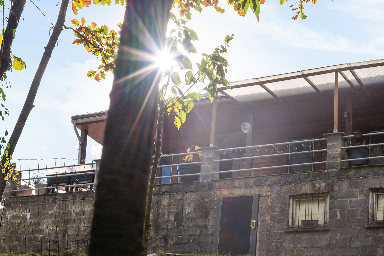 4aa6da208d69f8159759d065f1e4b4d6b3beb5e1c659616b7e7596428de852f7