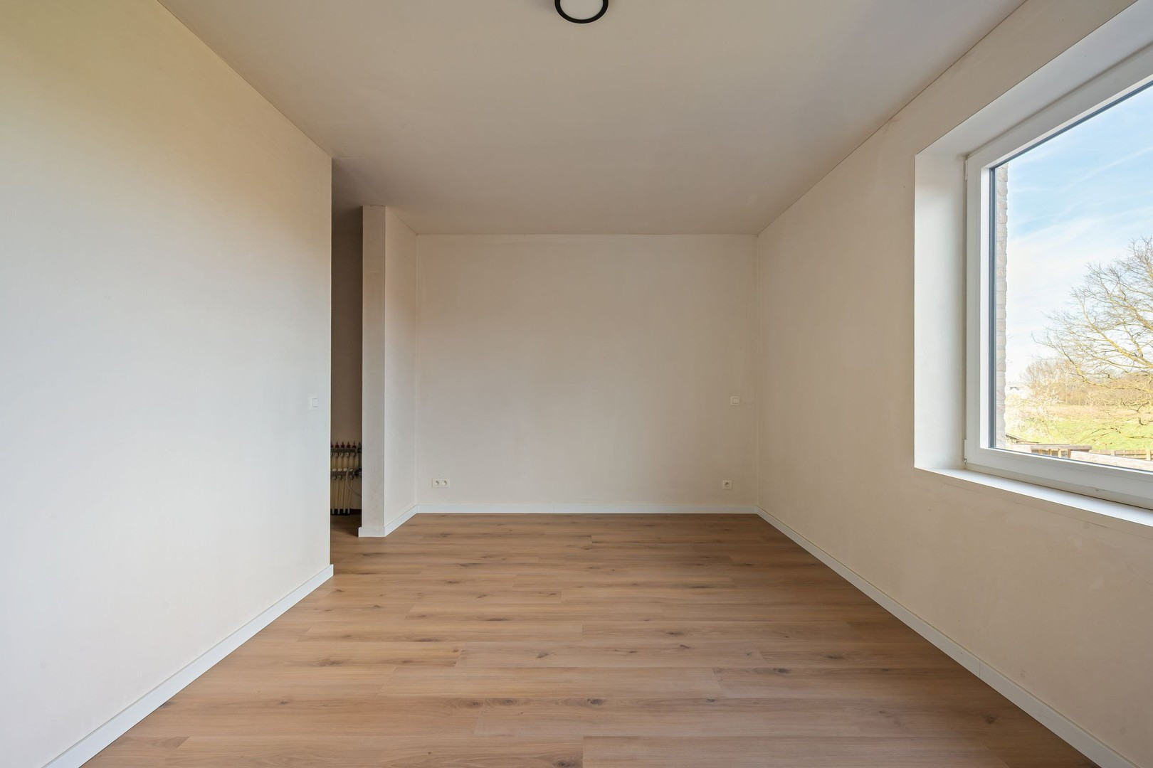 61c39aad6157d71df834269e3b9c7bf3aec2549ddbeae25068ba9b3ecd670ba3