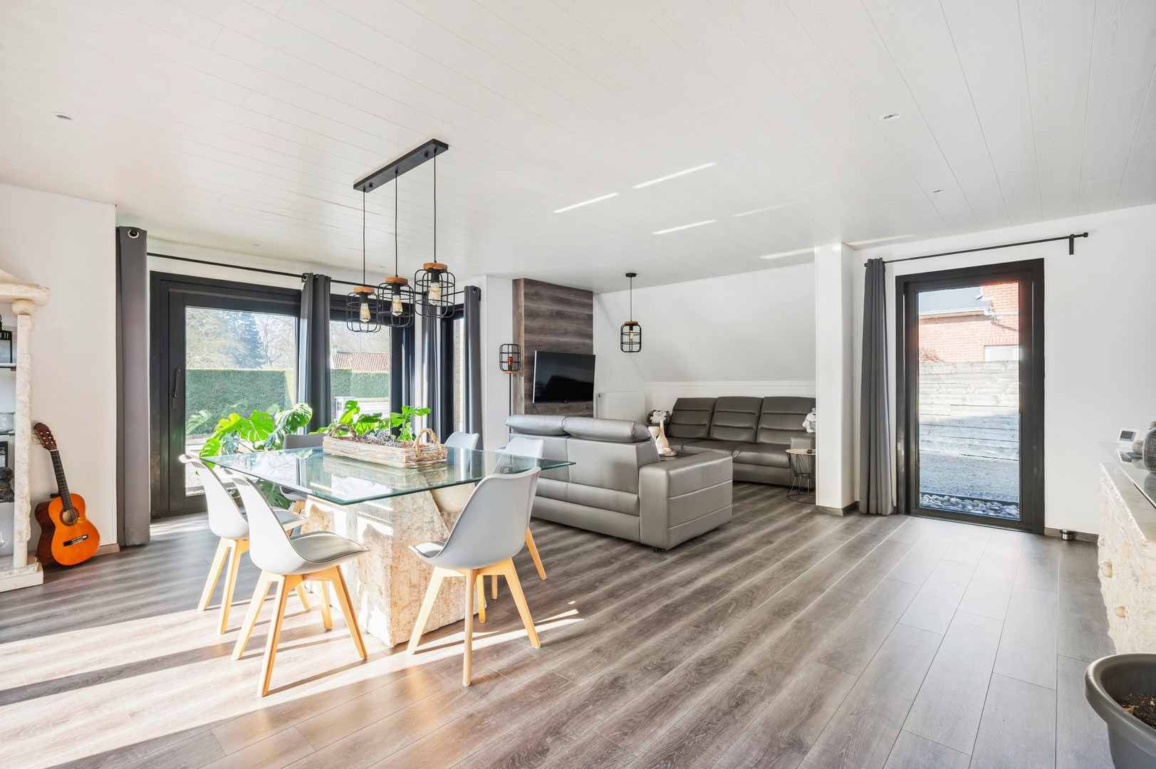 6d7b5949883957c9c093b42e5fdd84eb6cbb92613ba0b53d4361f7c785e81383