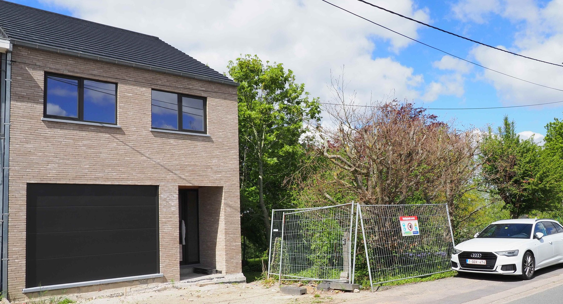 74b70492682fc43c2047c54bfe132b8d8a3e2860b5f94f7e6af19d475d27939a