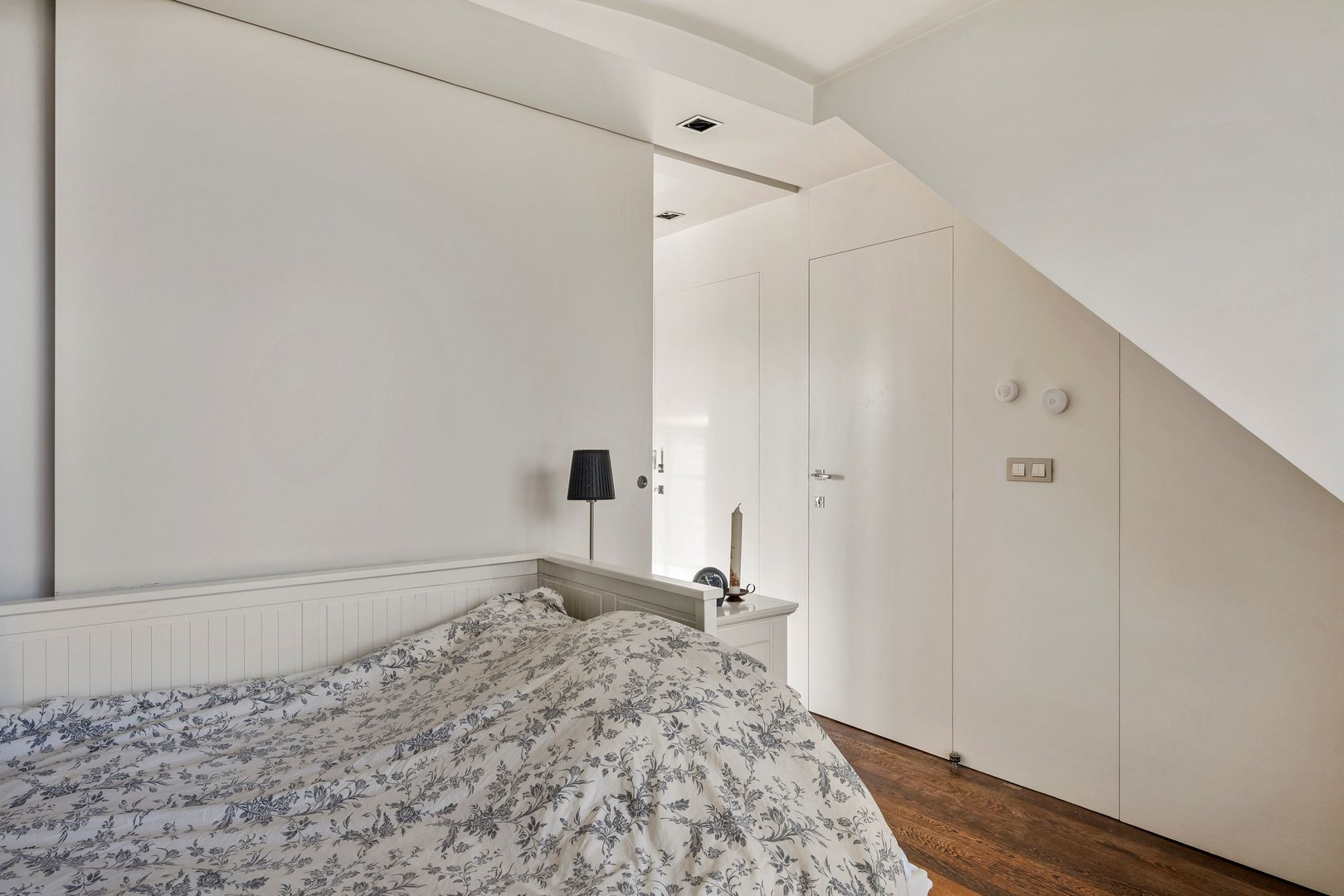 8aa0c6fb79392d5921ec7bfc129e4a7efdd0abee517dfe1e9100737885b3e935