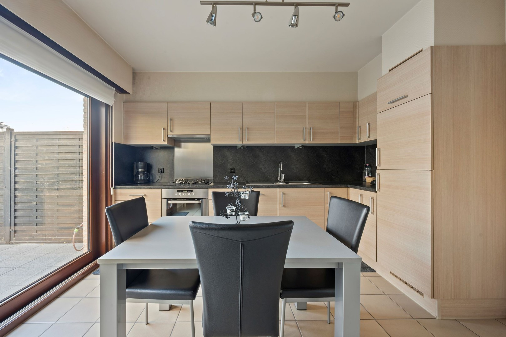 afae503aa6ee0569b8da84d1e650bc7b04eeafefba671fe437096d989cd53ea5