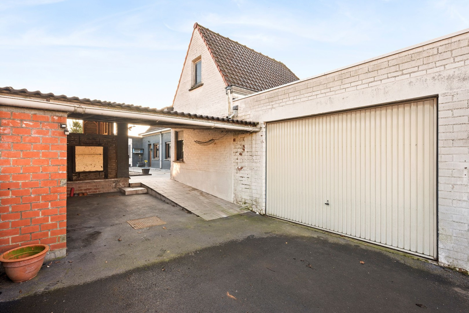 b17c02824a2c58137351303941a4d42fa018710d00c62017556576673b2f1b65