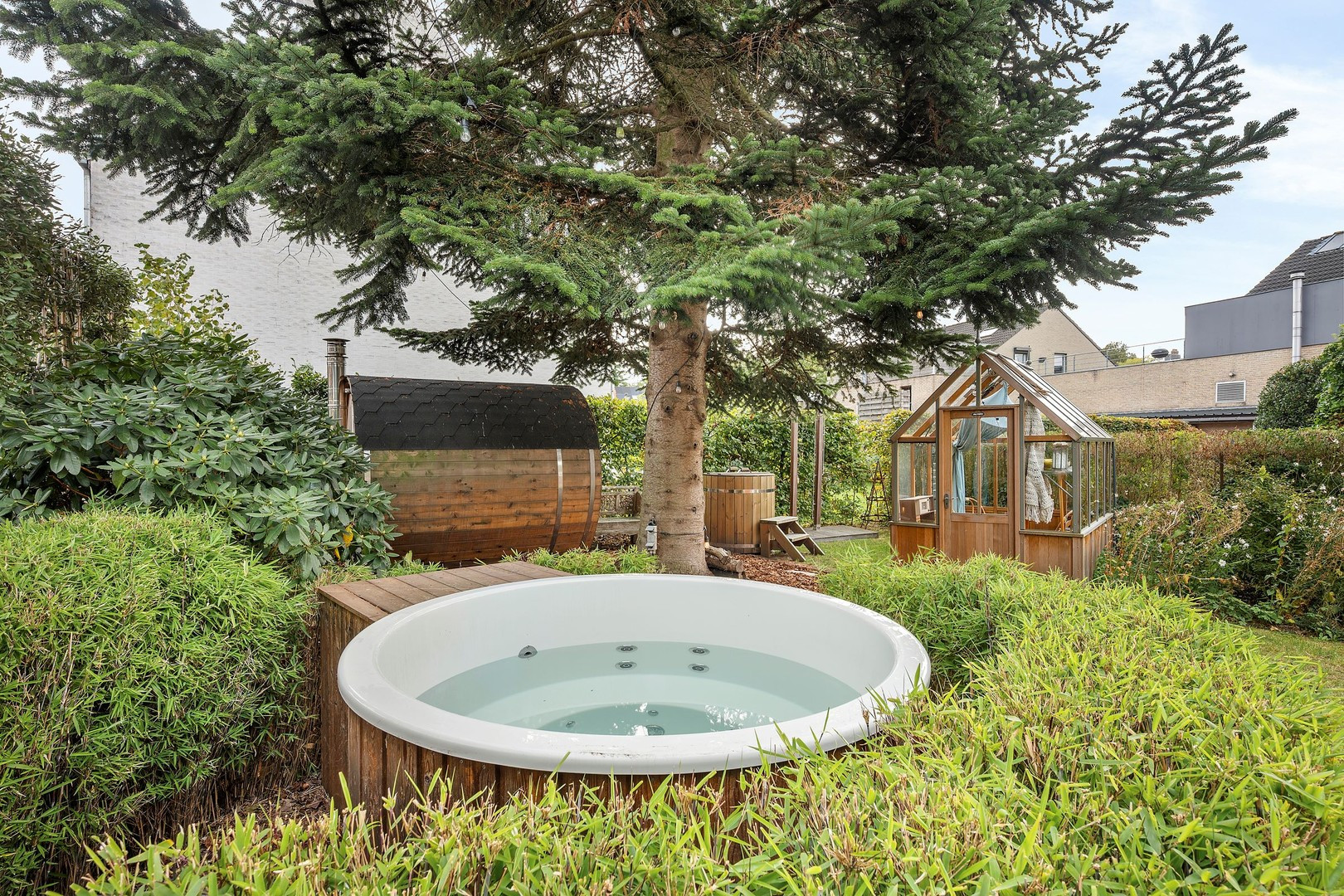 e69637f651dac827d3d170cc5943790e5152cb20f28f89aebf9cd46213829040