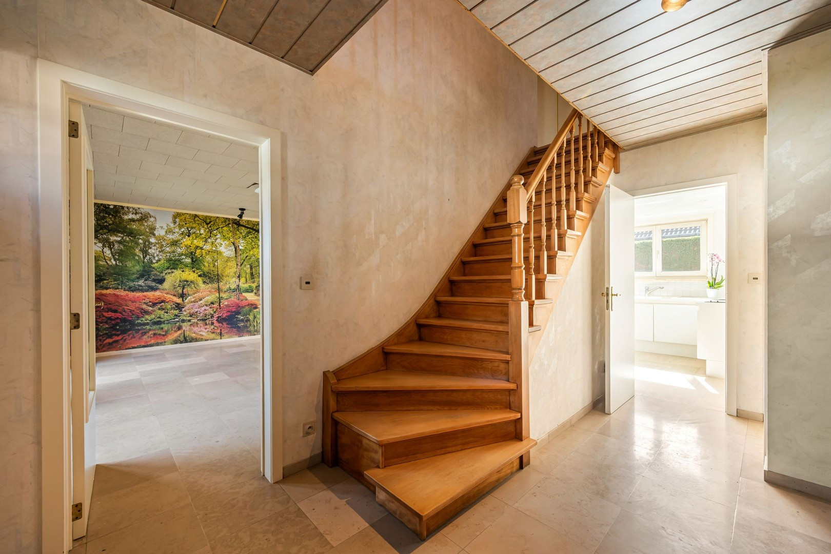 ed8b784bb36f6fe338abf1344d98471a6d176da5f170613613a8b19145050079