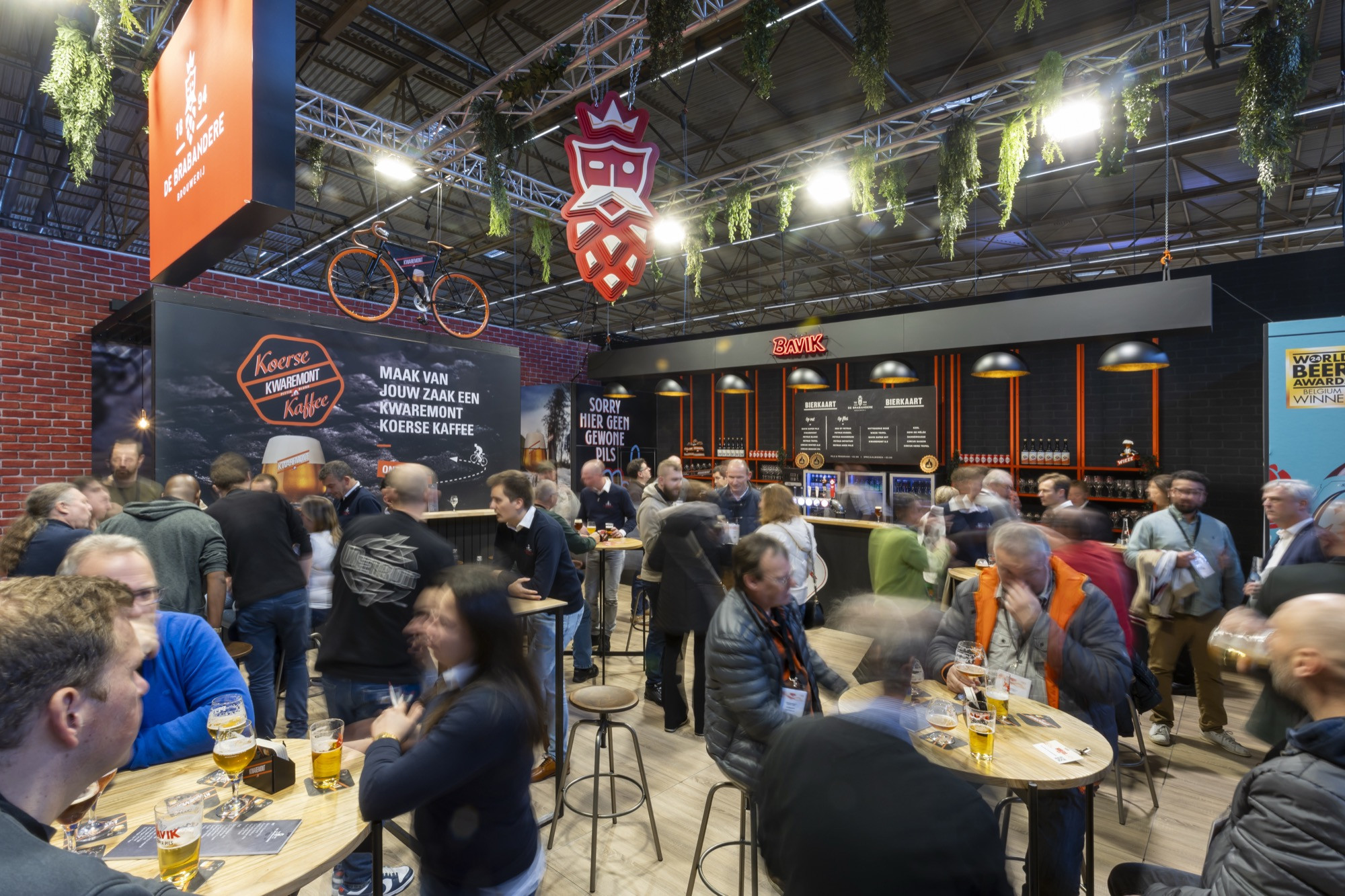 Brouwerij De Brabandere Voor Brouwerij De Brabandere realiseerde Travelexpo een professionele beursstand op Horeca Expo. Dankzij een open indeling, sterke branding en kwalitatieve afwerking werd een optimale bezoekerservaring gecreëerd tijdens de beurs.