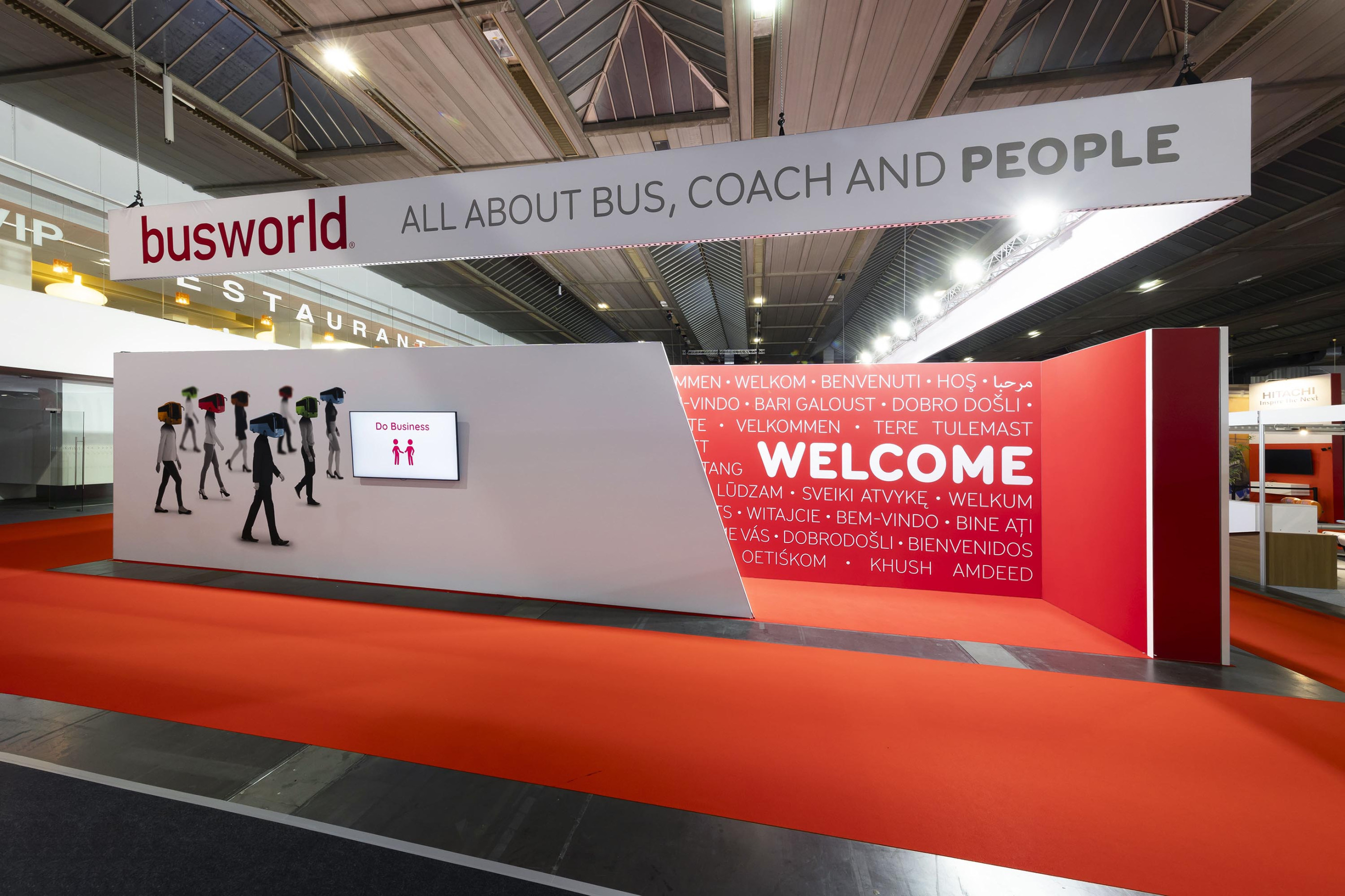 Busworld Europe Voor Busworld Europe realiseerde Travelexpo een maatwerk beursstand voor de beursorganisatie. De stand werd ontworpen met een professionele en functionele uitstraling, passend binnen een internationale vakbeurs rond bus- en mobiliteitsoplossingen. Dankzij een duidelijke structuur en verzorgde afwerking werd de organisatie sterk en herkenbaar gepresenteerd op het event.