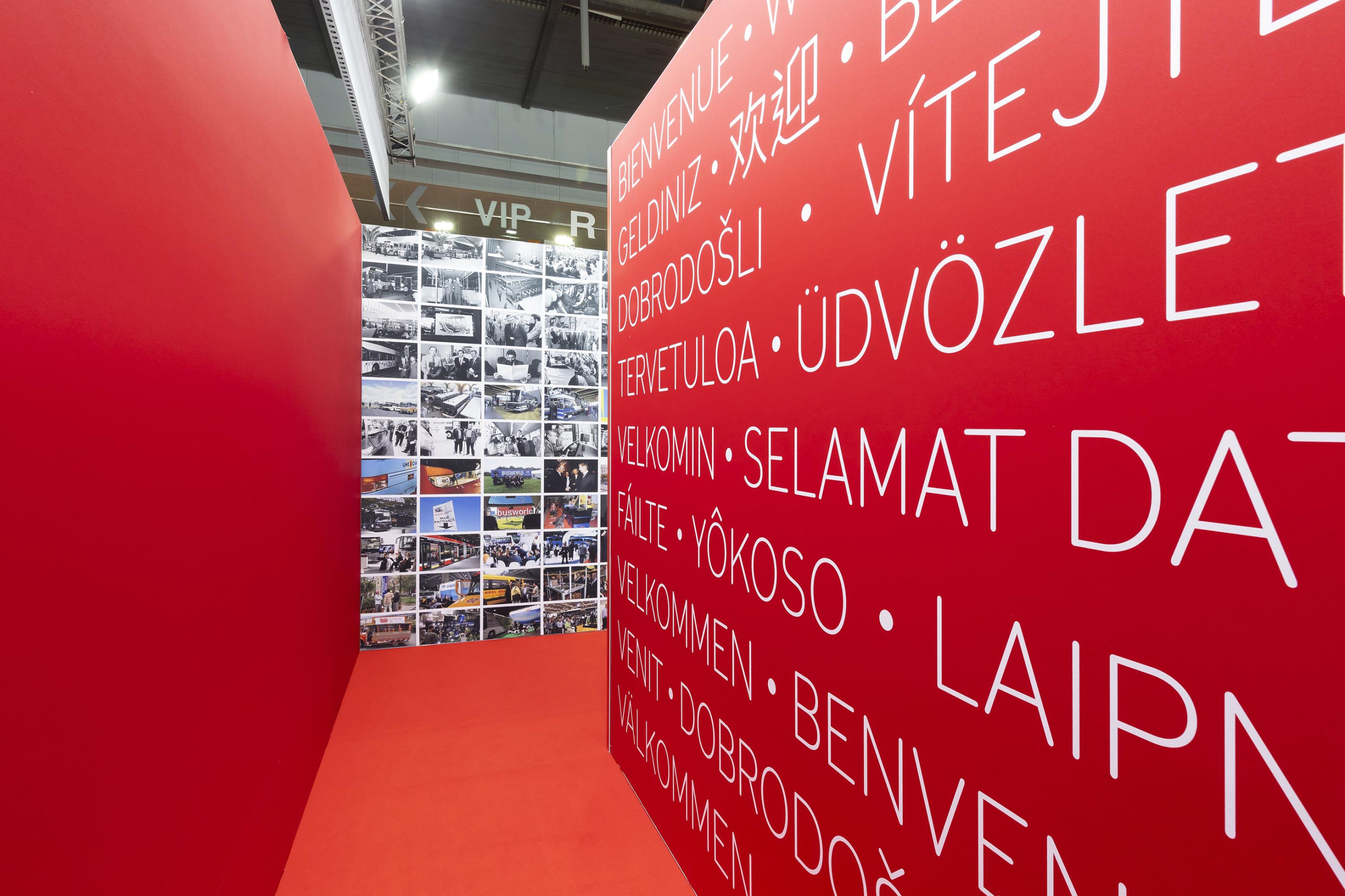 Busworld Europe Voor Busworld Europe realiseerde Travelexpo een maatwerk beursstand voor de beursorganisatie. De stand werd ontworpen met een professionele en functionele uitstraling, passend binnen een internationale vakbeurs rond bus- en mobiliteitsoplossingen. Dankzij een duidelijke structuur en verzorgde afwerking werd de organisatie sterk en herkenbaar gepresenteerd op het event.