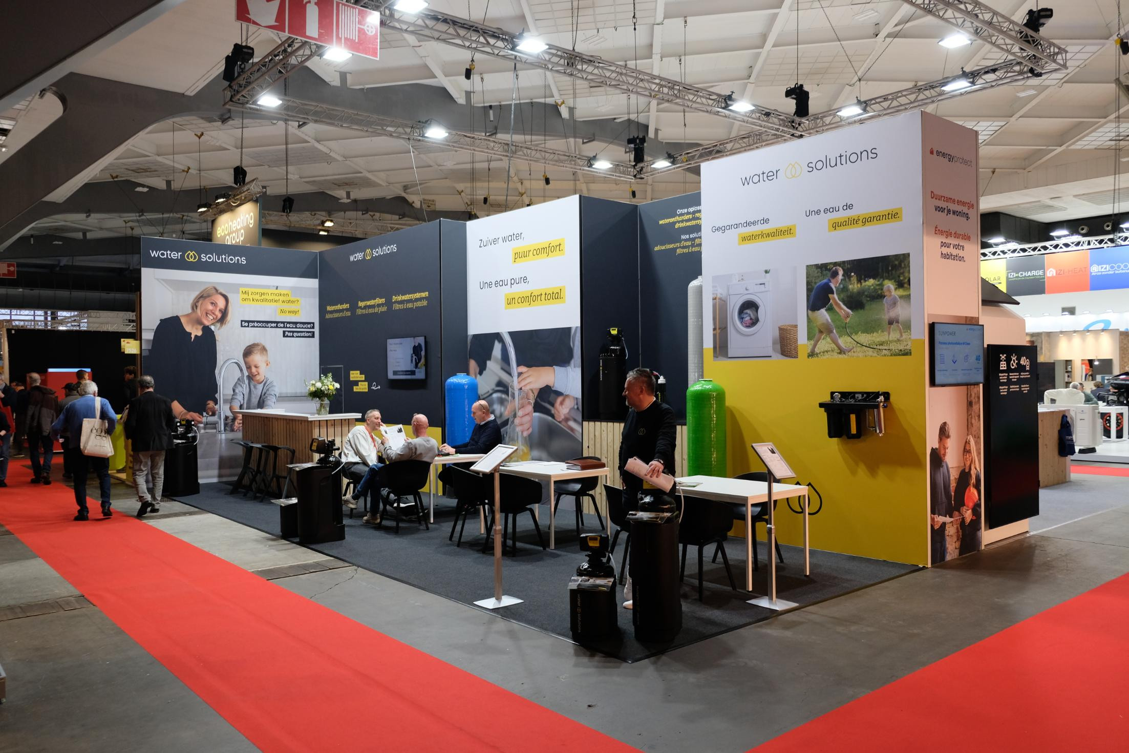 Energy Protect Voor Energy Protect realiseerde Travelexpo een maatwerk beursstand op Batibouw. De stand werd ontworpen met een technische en duurzame uitstraling, gericht op energie- en renovatieoplossingen. Dankzij een duidelijke en functionele opbouw kwamen de diensten en producten sterk en overzichtelijk naar voren op de beursvloer.