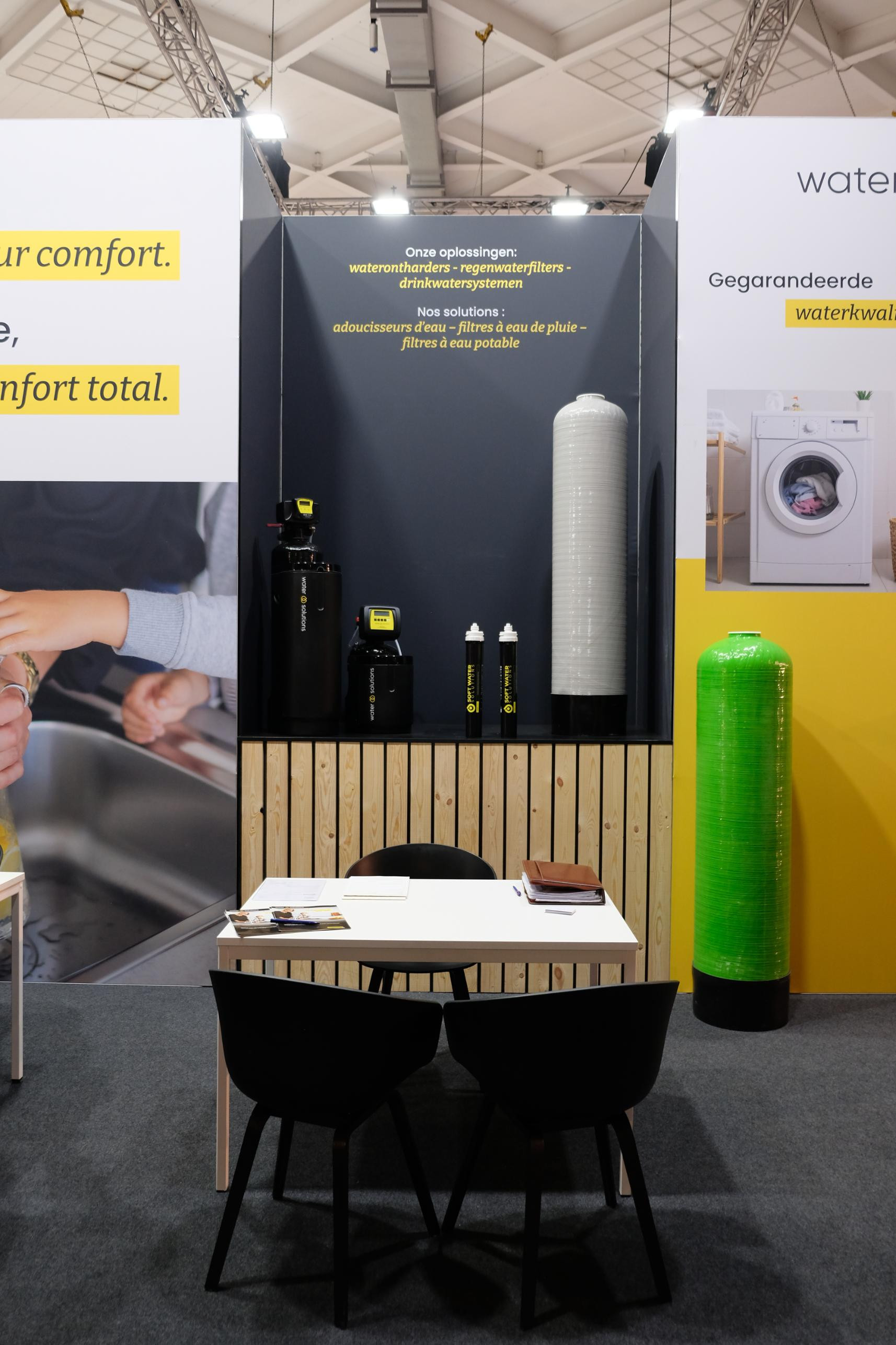 Energy Protect Voor Energy Protect realiseerde Travelexpo een maatwerk beursstand op Batibouw. De stand werd ontworpen met een technische en duurzame uitstraling, gericht op energie- en renovatieoplossingen. Dankzij een duidelijke en functionele opbouw kwamen de diensten en producten sterk en overzichtelijk naar voren op de beursvloer.