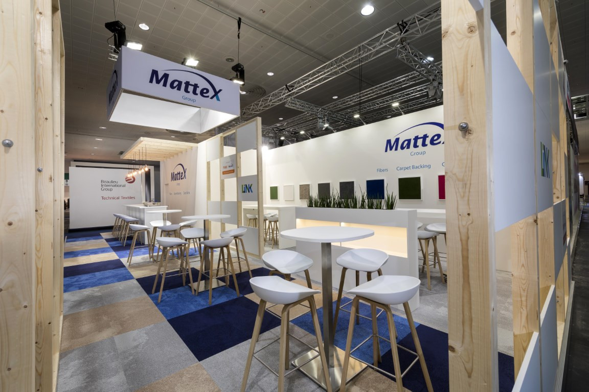Mattex Voor Mattex realiseerde Travelexpo een stijlvolle beursstand tijdens Domotex. De focus lag op een professionele presentatie van innovatieve vloer- en matoplossingen binnen een moderne en internationale beursomgeving.