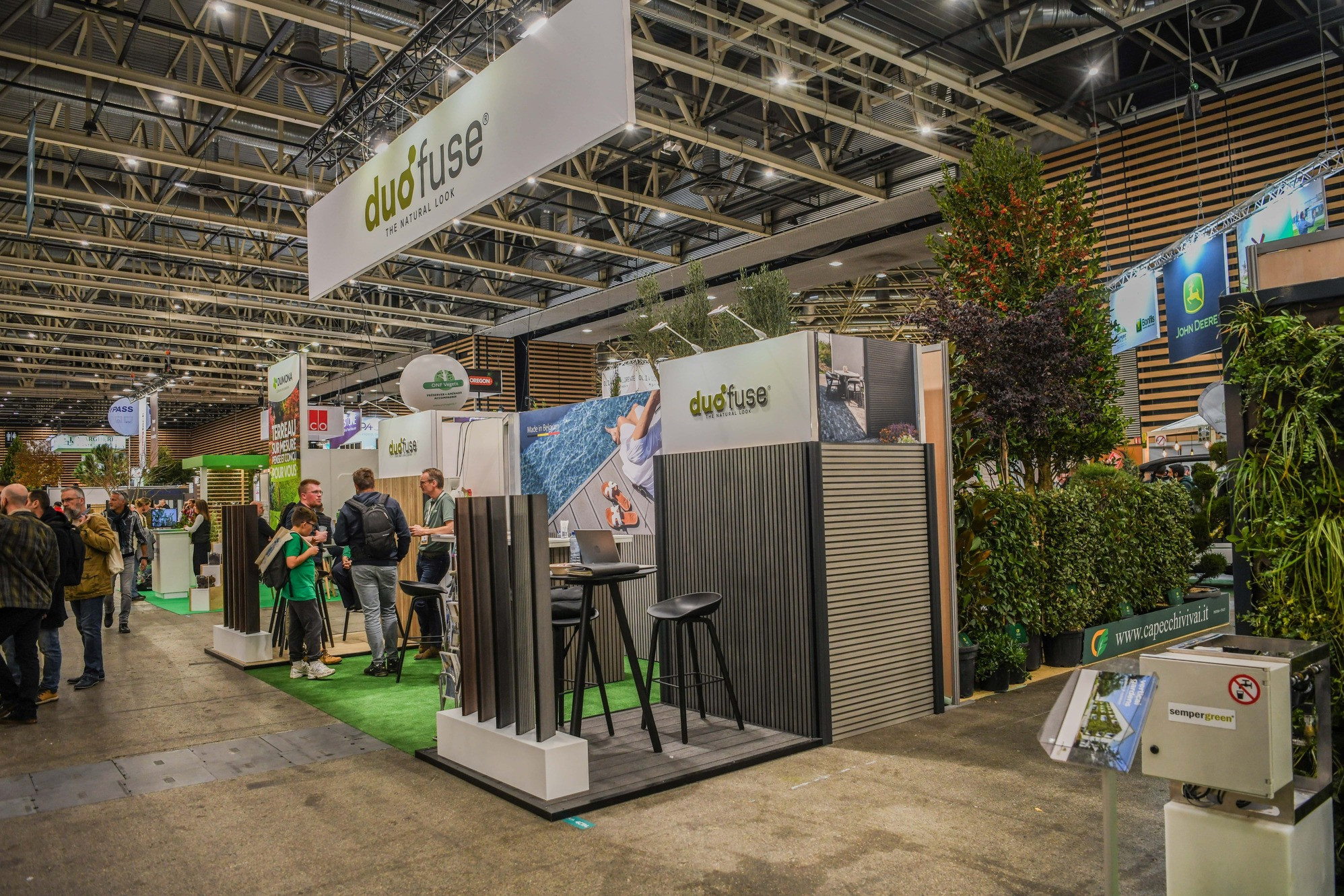 Plastivan Voor Plastivan bouwde Travelexpo een maatwerk beursstand op Paysalia, ontworpen voor een sterke presentatie van tuin- en outdoorproducten.