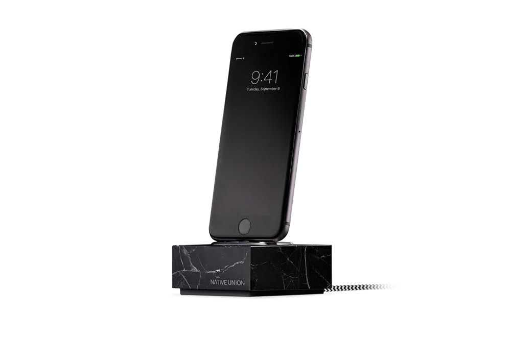 nativeunion-marble-dock-iphone1