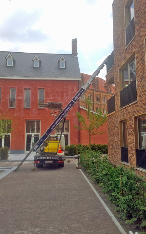 Autolift van Winnen Verhuizingen