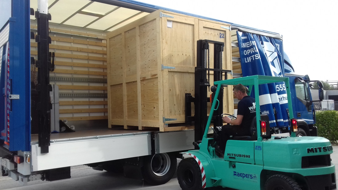 Laden vrachtwagen 2